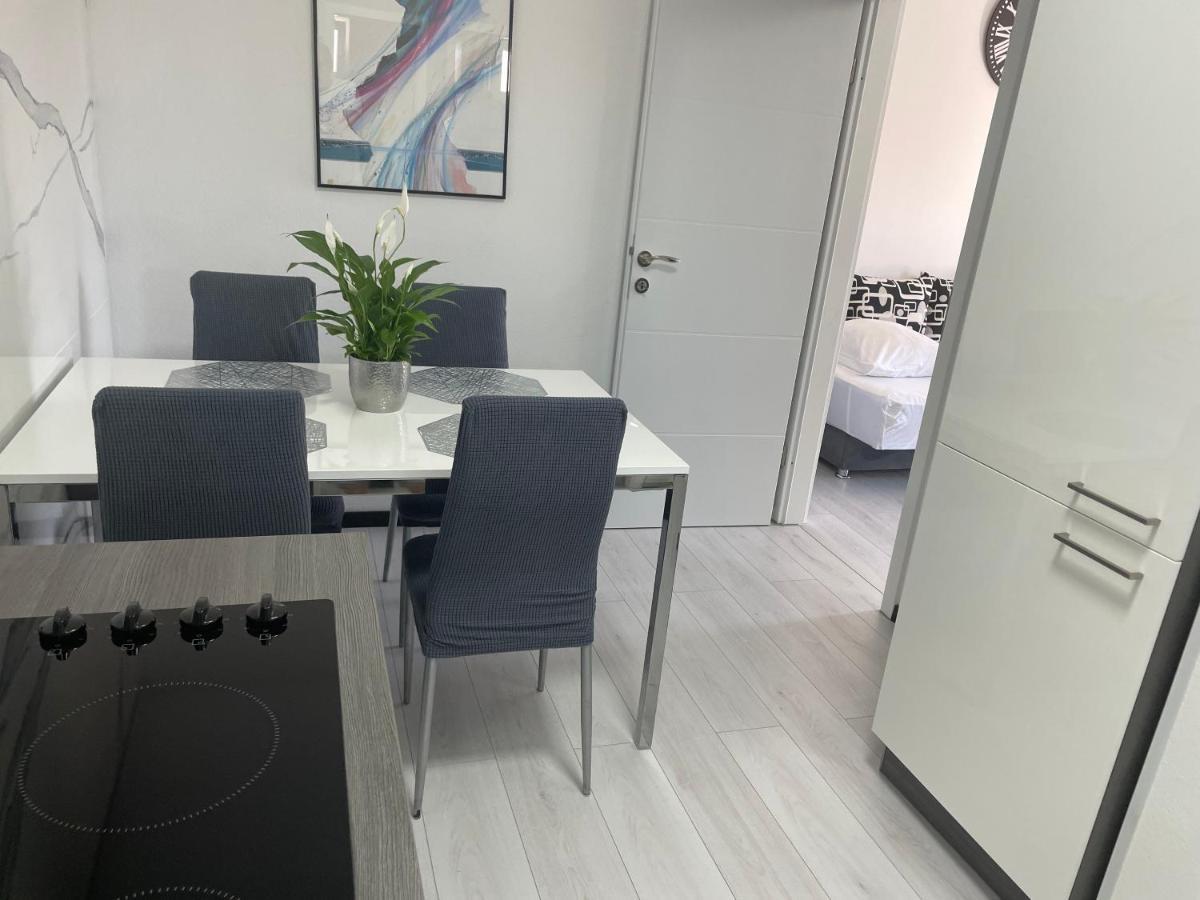Apartments Villa Jelena 沃迪切 外观 照片